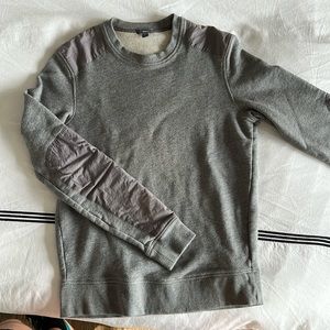 Vince Sweater. Grey. Size Small.